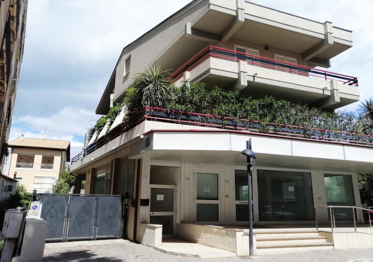 Holihome_Casa Di Sara Tortoreto Kültér fotó
